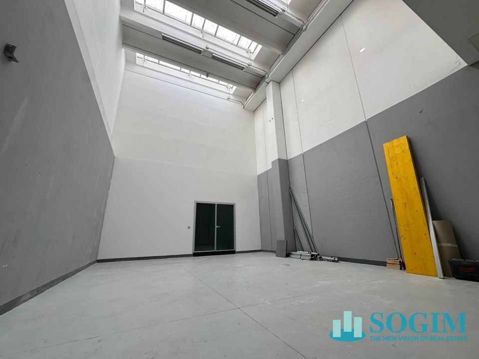 Erhvervsejendom i Lissone, Monza and Brianza - foto 3