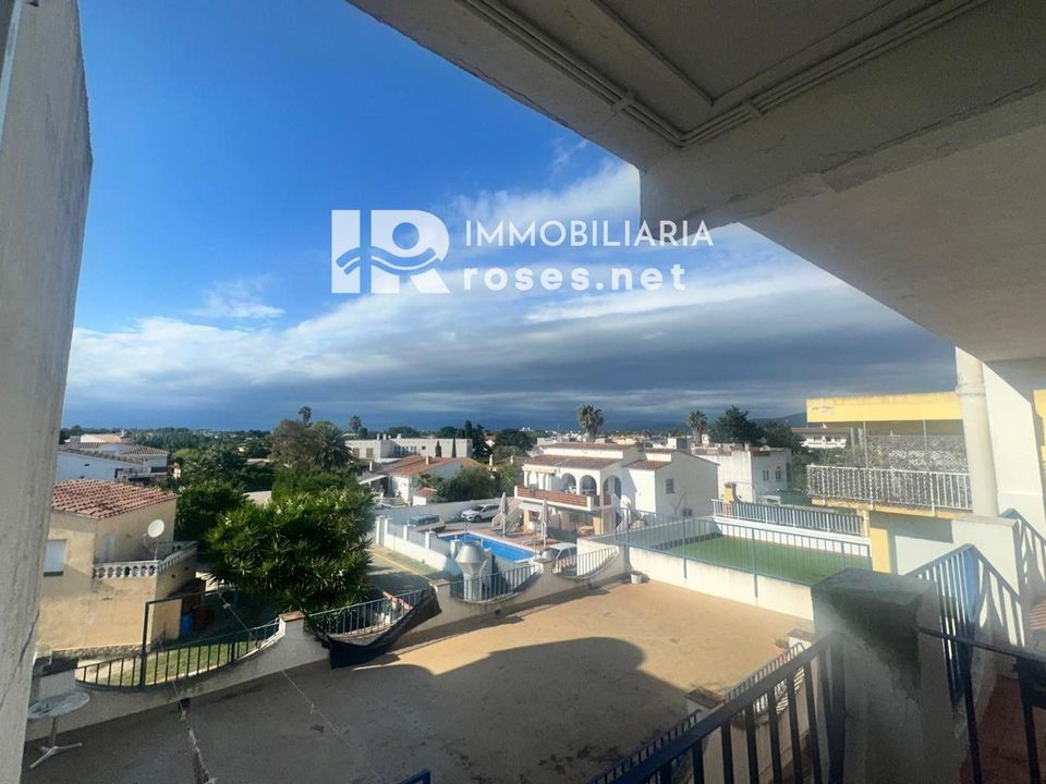Lejlighed i Empuriabrava, Gerona - foto 3
