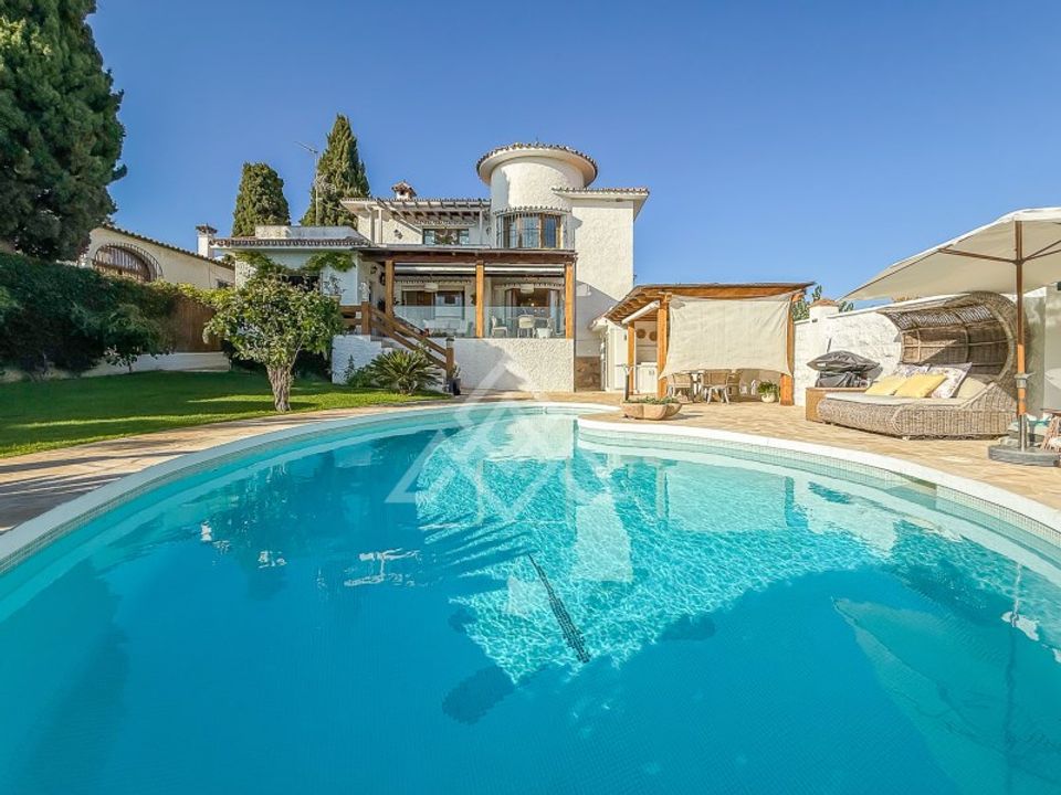 Villa i Rio Real, Malaga - foto 1