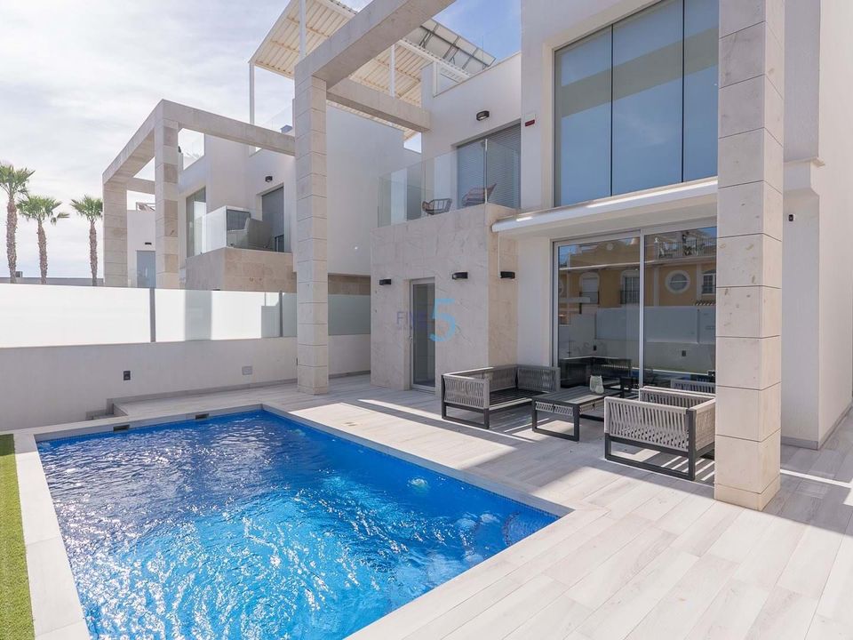 Villa i Cabo Roig, Alicante - foto 1
