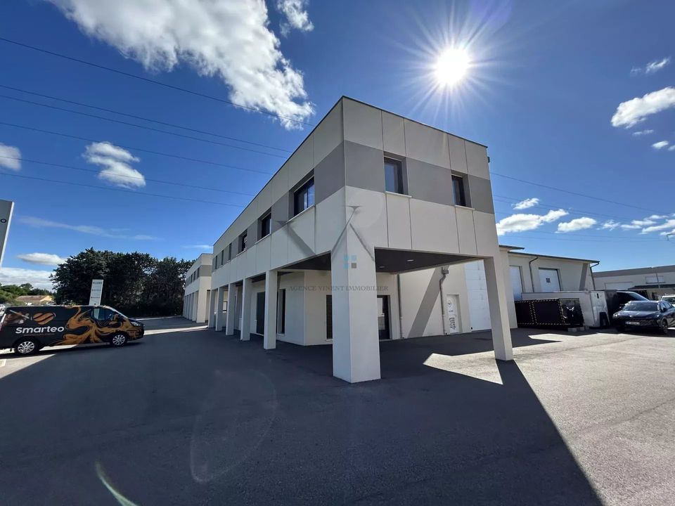 Erhvervsejendom i Montboucher-sur-Jabron, Drome - foto 1
