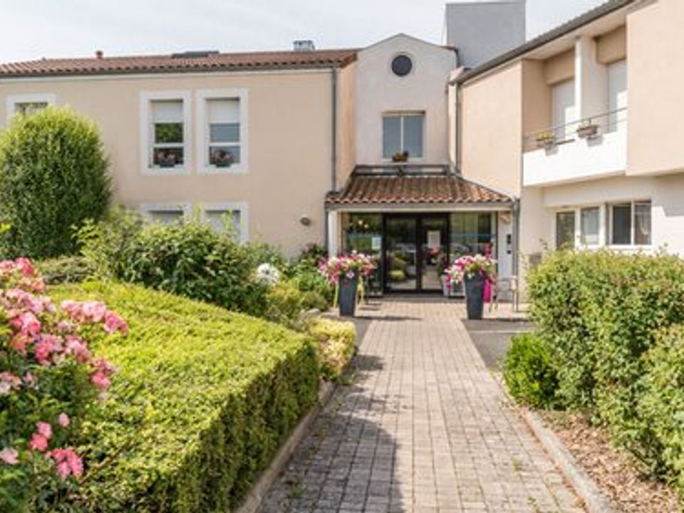 Studio i Lathus-Saint-Remy, Vienne - foto 2