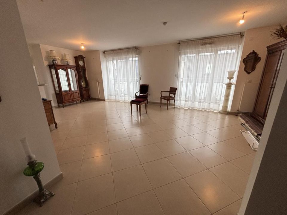 Lejlighed i Sainte-Geneviève-des-Bois, Essonne - foto 4