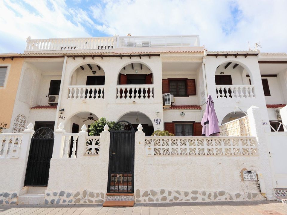 Villa i Mil Palmeras, Alicante - bilde 1