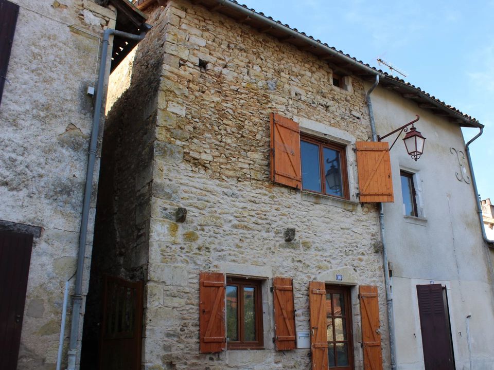 Landsbyhus i Charroux, Vienne - foto 1