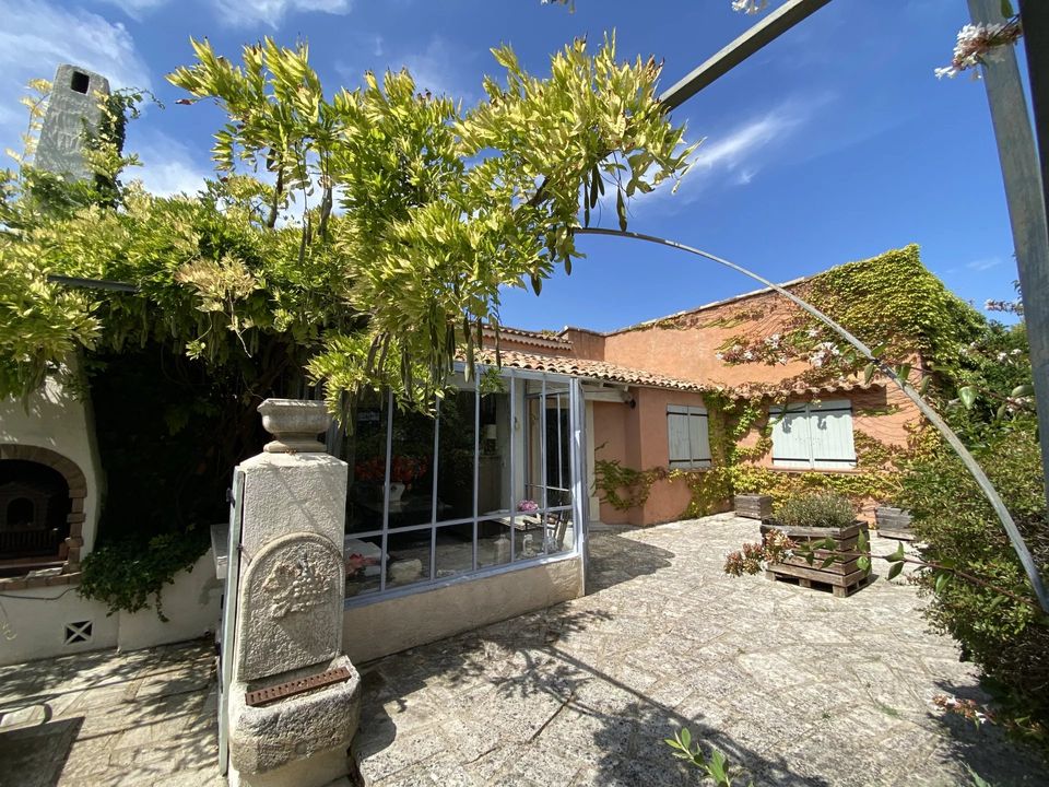 Villa en Velaux, Bouches-du-Rhone - foto 1