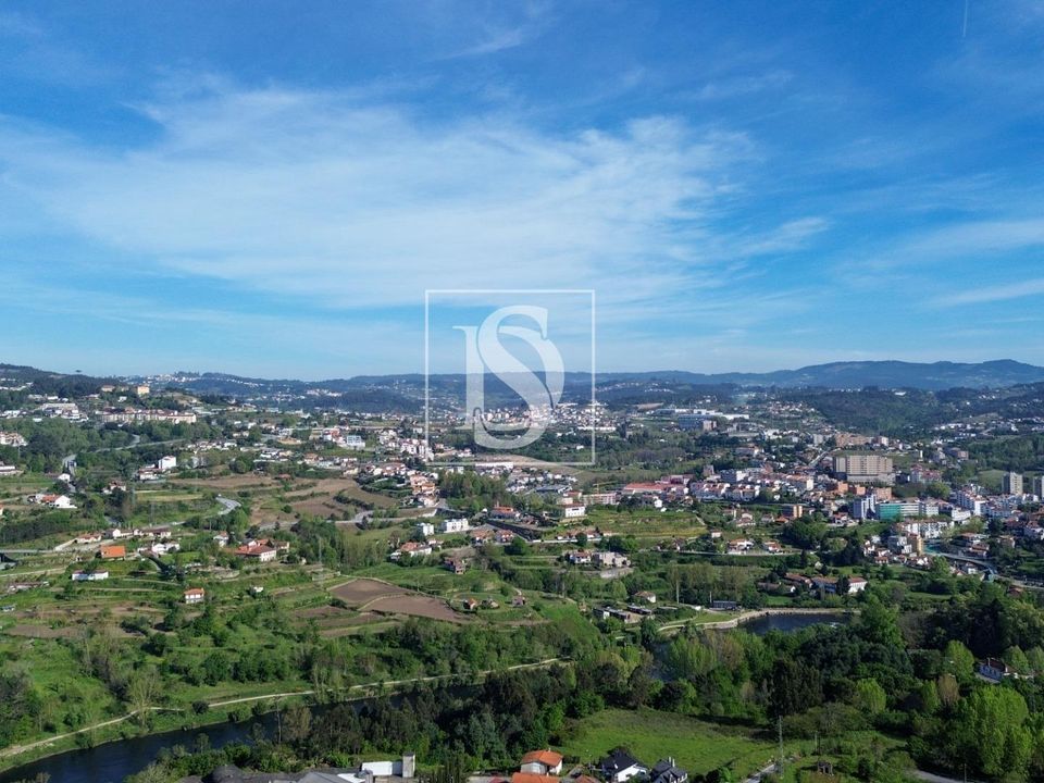 Helårsgrund i Amarante, Porto - foto 1