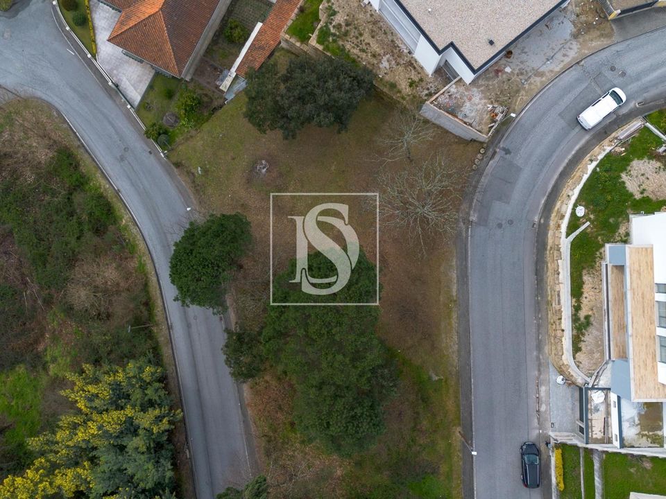 Helårsgrund i Amarante, Porto - foto 1