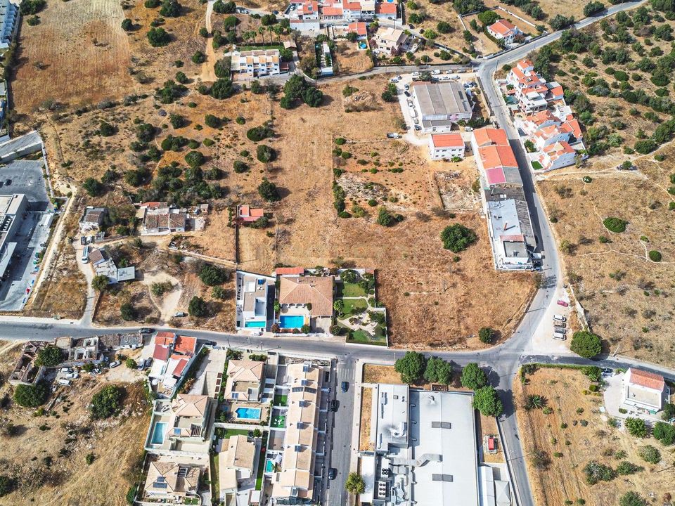 Helårsgrund i Armacao de Pera, Faro - foto 2