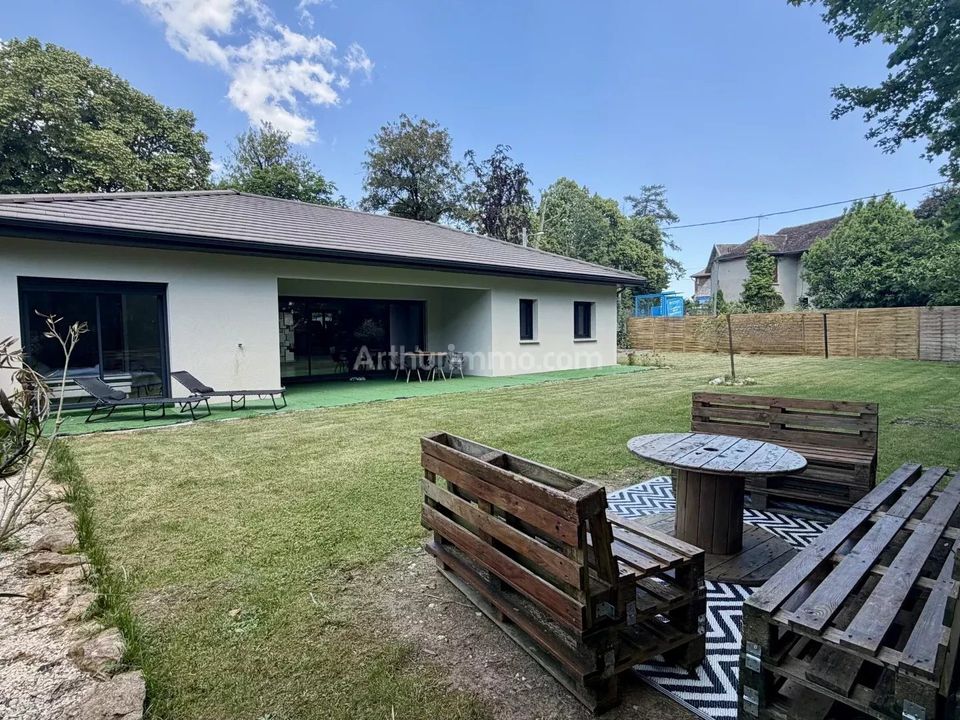 Villa i Saint-Victor-de-Morestel, Isere - foto 1
