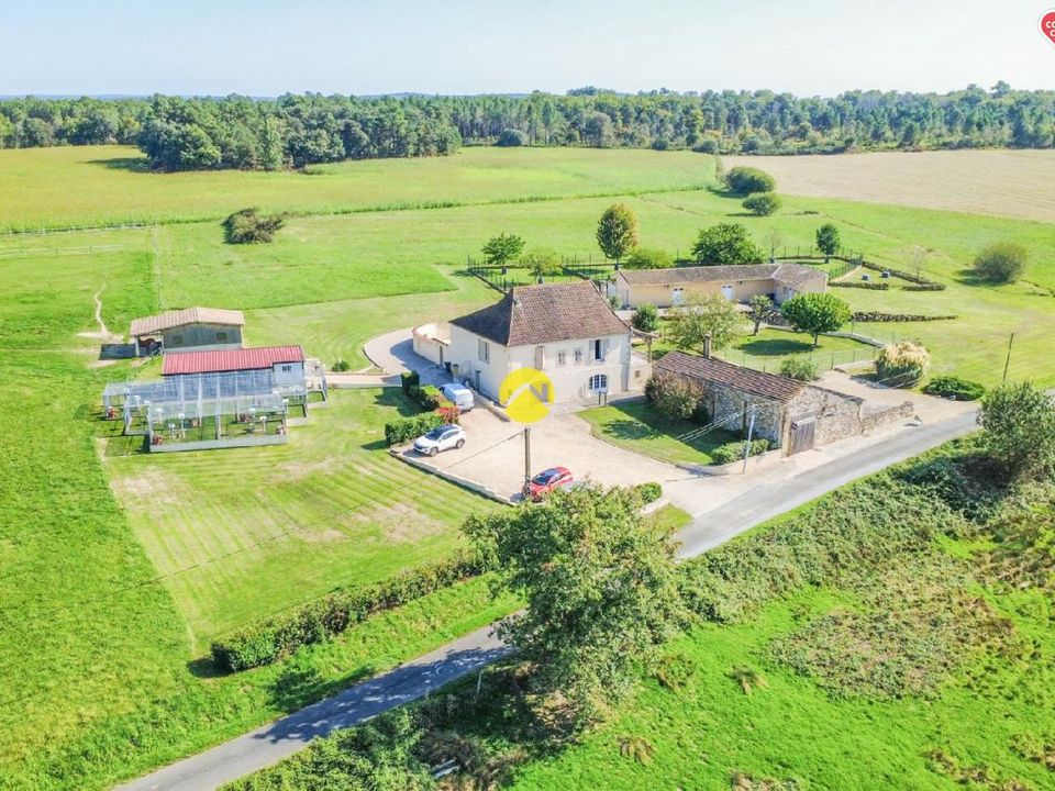Villa i Beaumont-du-Perigord, Dordogne - foto 1
