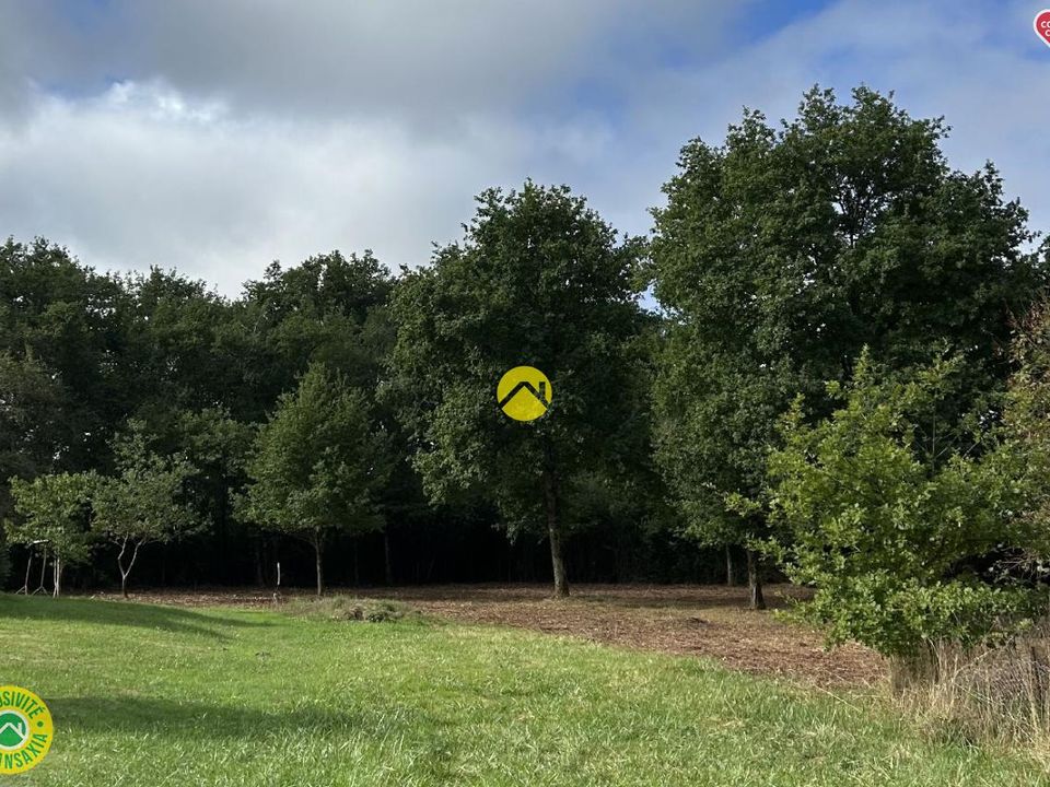 Tomt i La Guerche-sur-l'Aubois, Cher - bilde 1