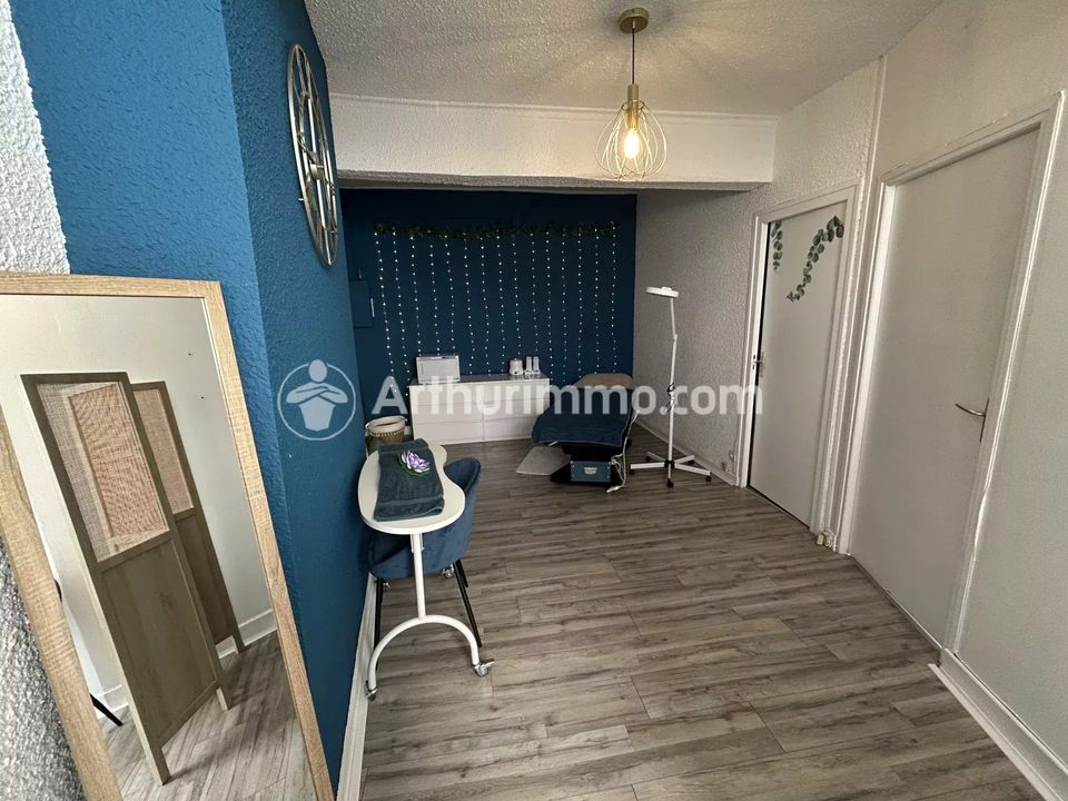 Commercial property in Trévoux, Ain - photo 3