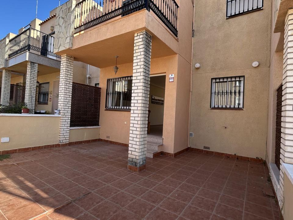Casa de pueblo en Los Altos, Alicante - foto 2