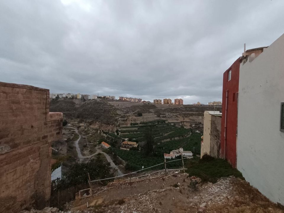Helårsgrund i Las Palmas De Gran Canaria, Gran Canaria - foto 2