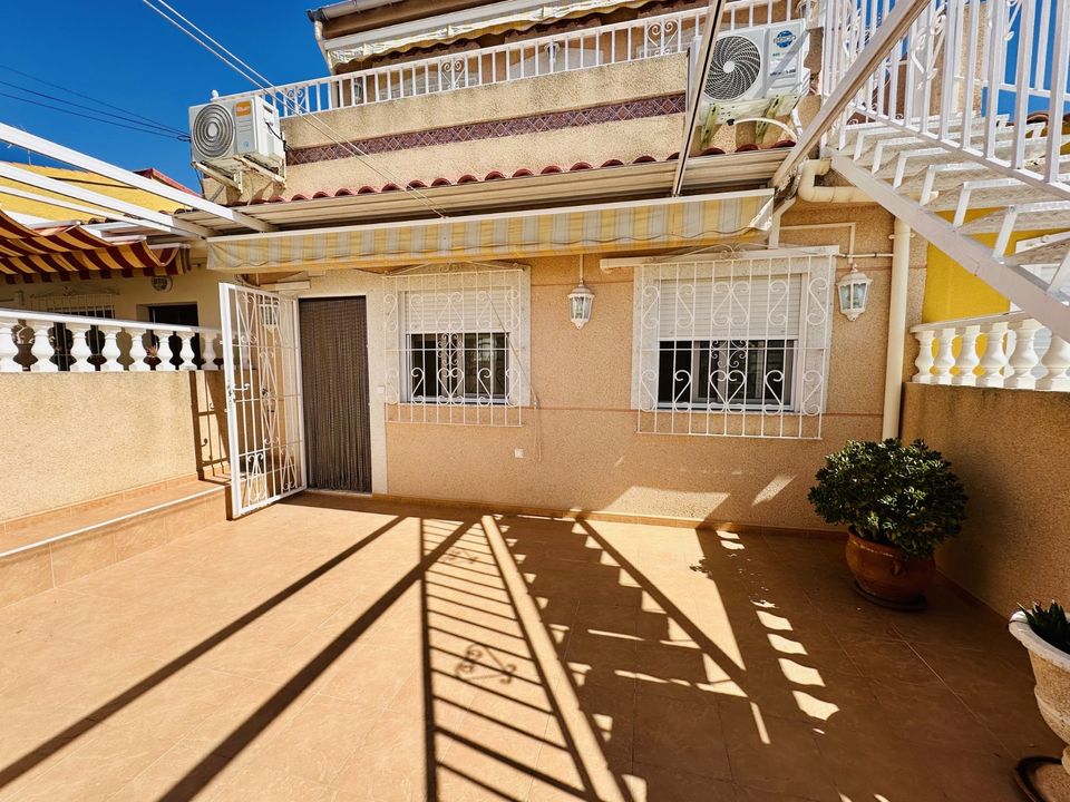 Byhus i La Marina, Alicante - foto 1