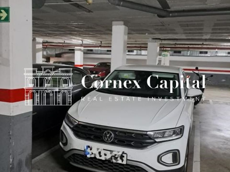 Garage i Barcelona, Barcelona - foto 3