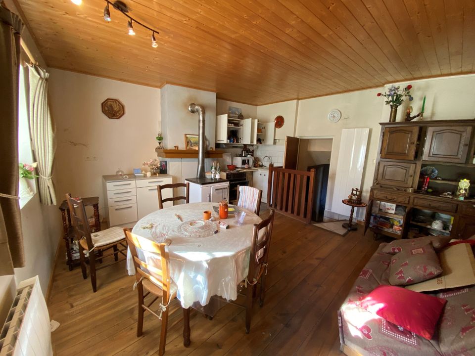 Landsbyhus i Les Chavannes-en-Maurienne, Savoie - foto 1