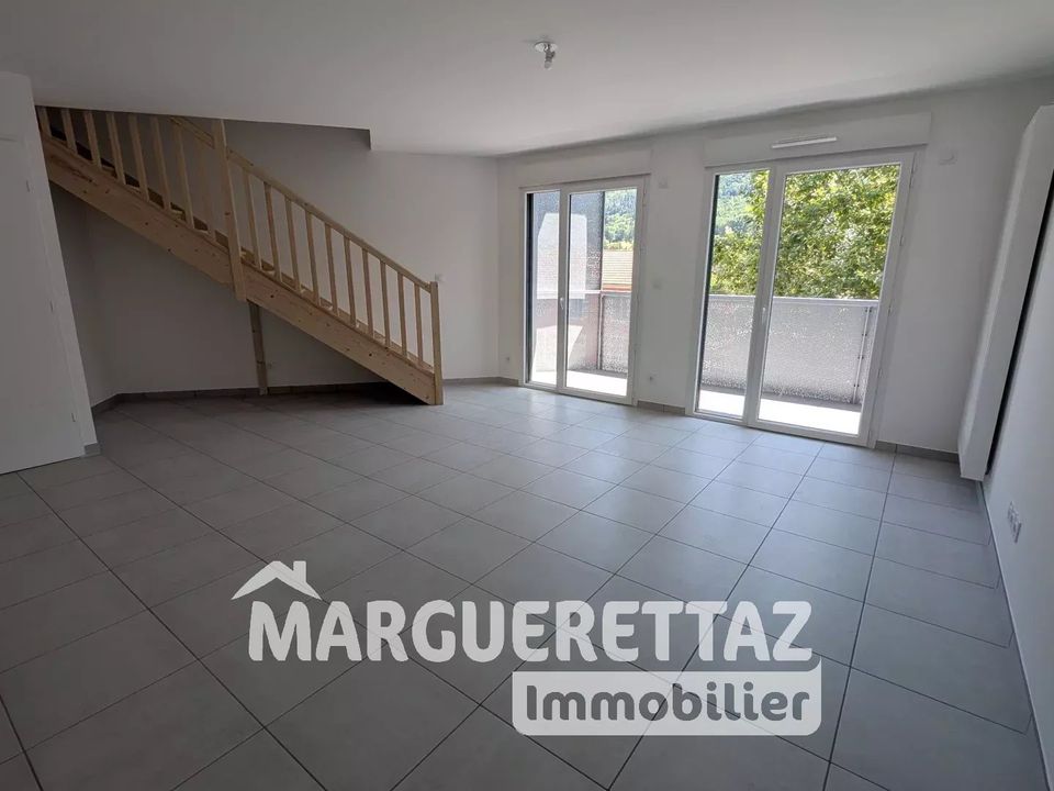 Lejlighed i Saint-Pierre-en-Faucigny, Haute-Savoie - foto 1