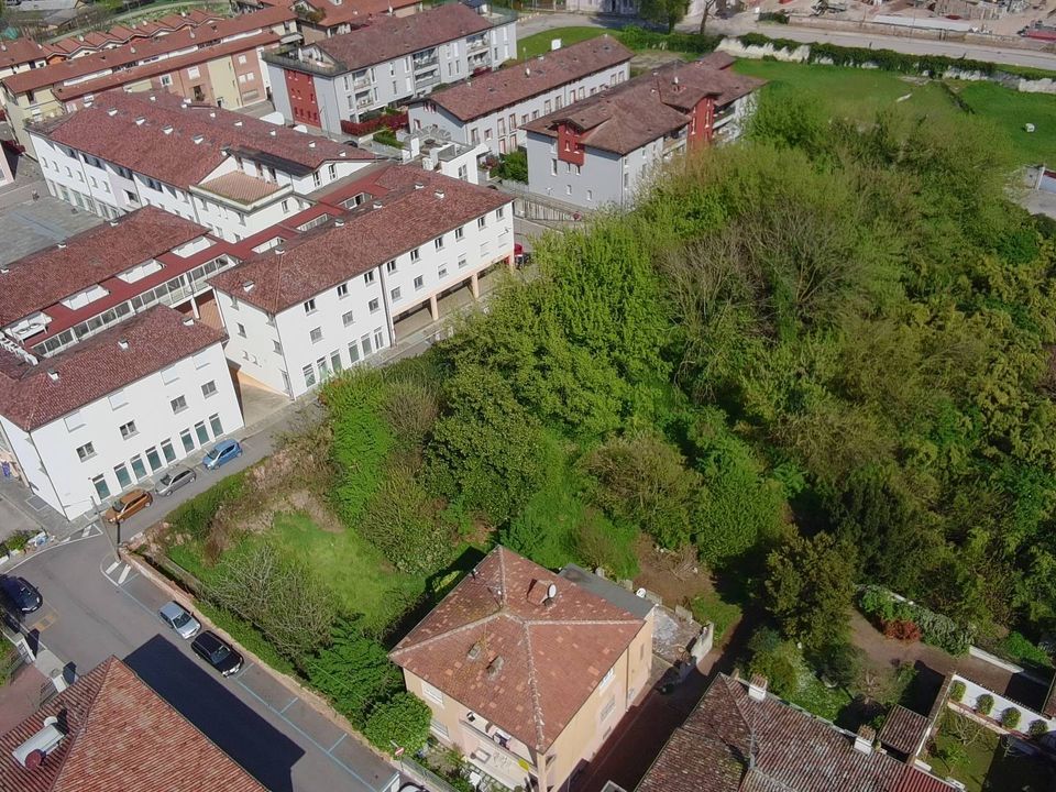 Helårsgrund i Mantua, Mantua - foto 3
