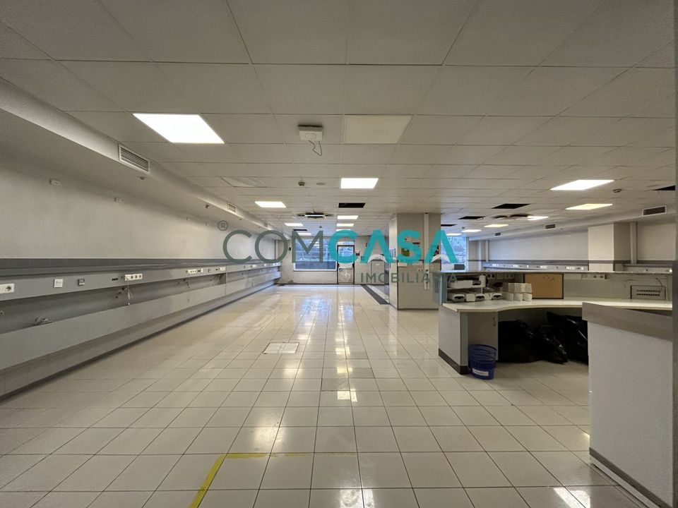 L'establiment comercial a Gondomar, Porto - foto 1