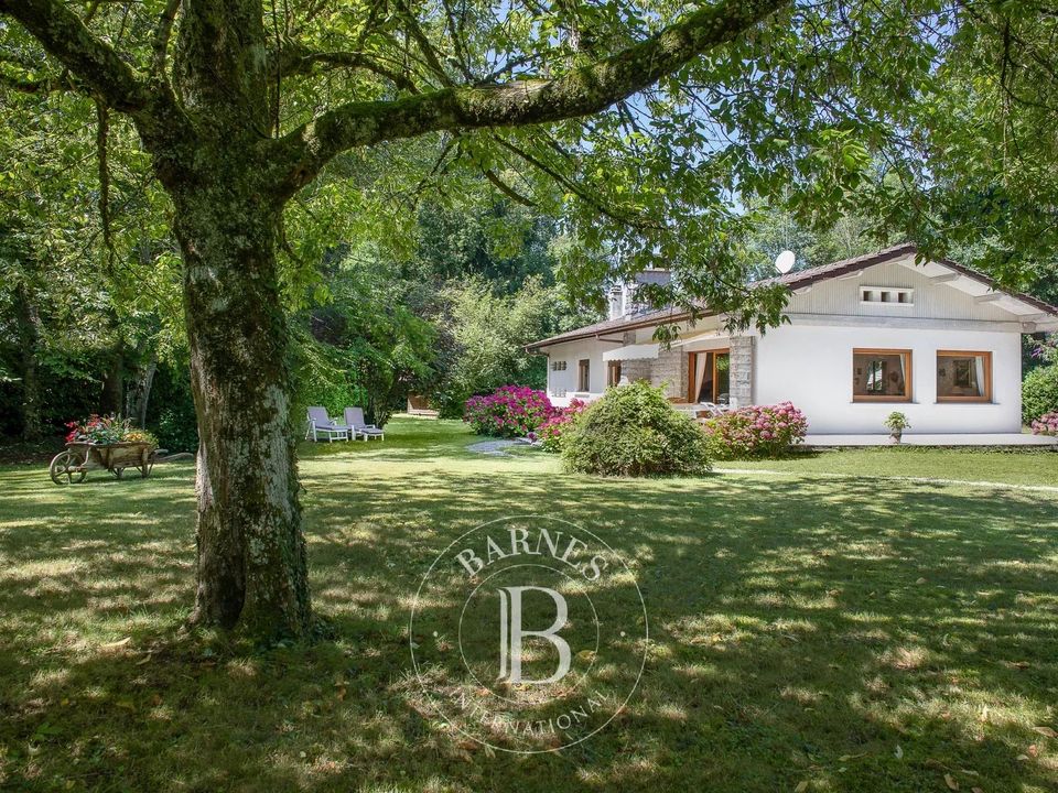Villa i Sciez, Haute-Savoie - foto 1