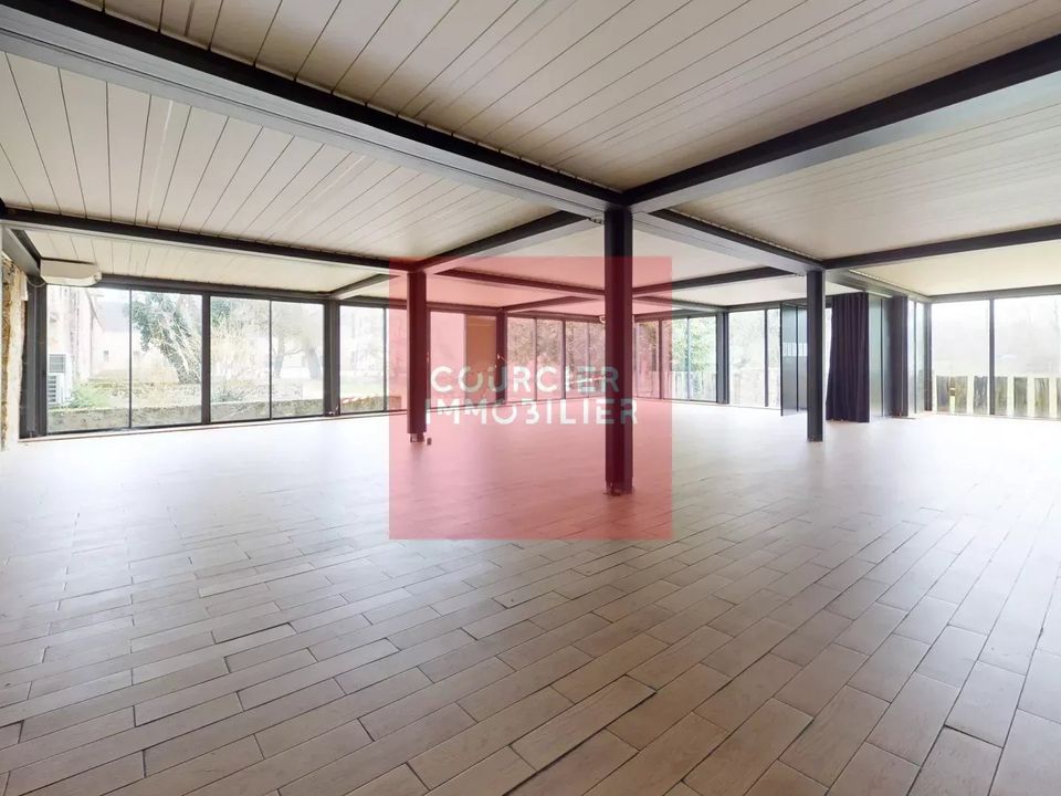 Commercial property in Élancourt, Yvelines - photo 4