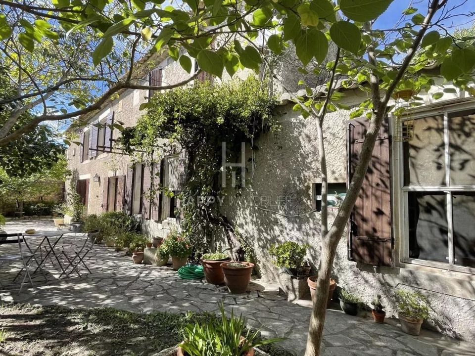 Villa i Mouriès, Bouches-du-Rhone - foto 1