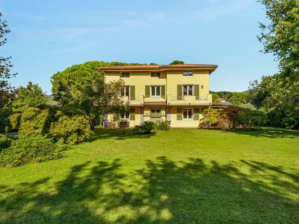 Villa i Massa, Massa and Carrara - foto 1