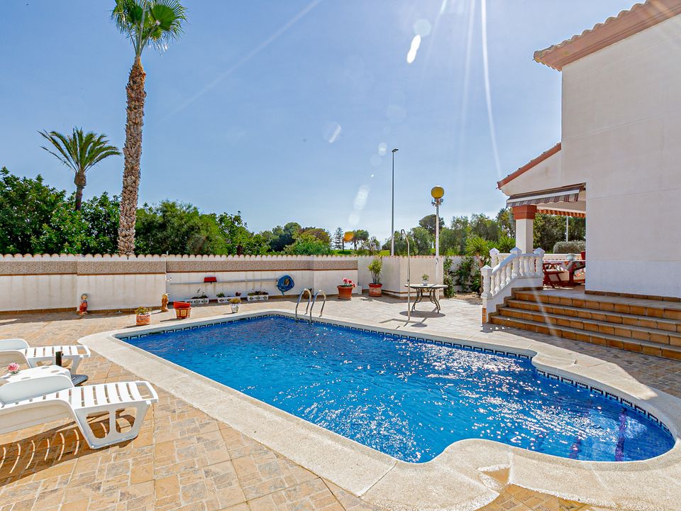 Villa i Dehesa De Campoamor, Alicante - foto 2