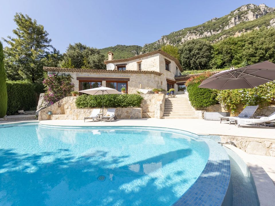 Villa i Tourrettes-sur-Loup, Alpes-Maritimes - foto 2