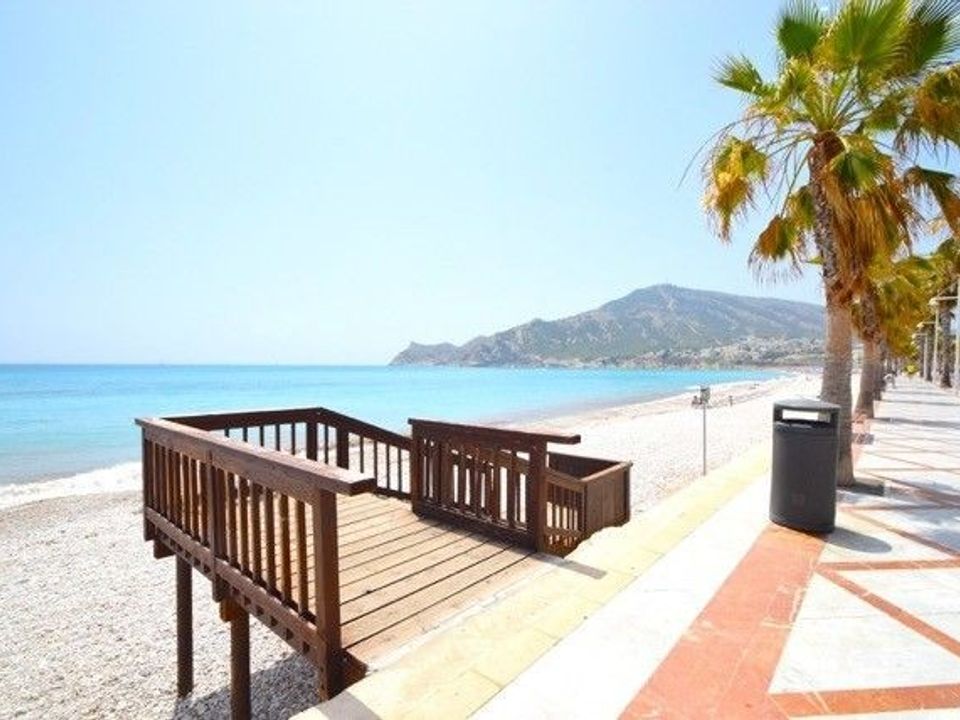 Erhvervsejendom i Albir, Alicante - foto 4