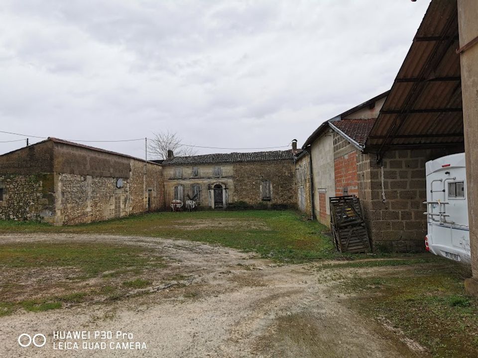 Erhvervsejendom i Villegouge, Gironde - foto 1