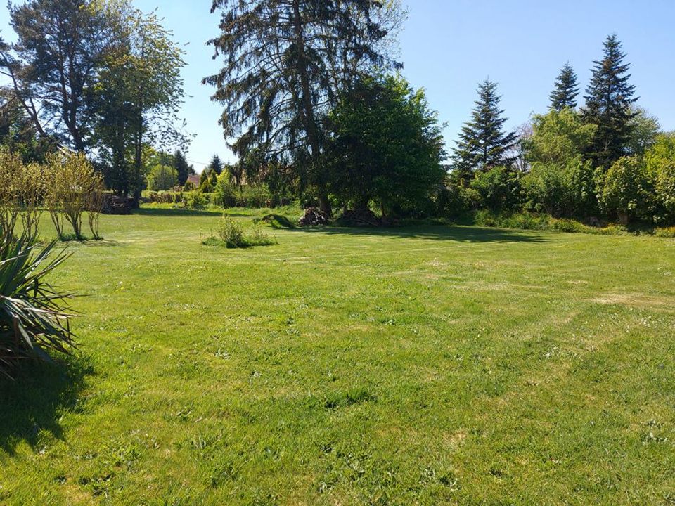 Helårsgrund i Flancourt-Crescy-en-Roumois, Eure - foto 1