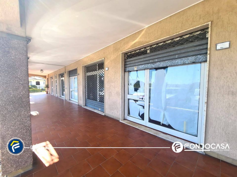 Erhvervsejendom i Villanova d'Albenga, Savona - foto 2