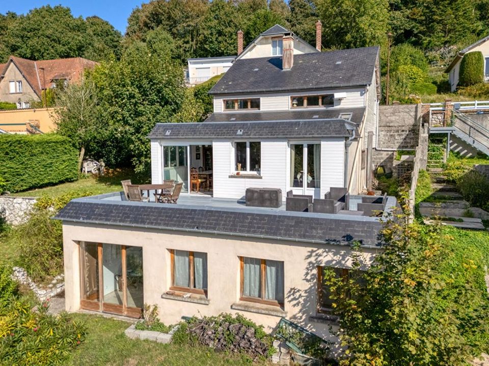 Villa in Étretat, Seine-Maritime - photo 1