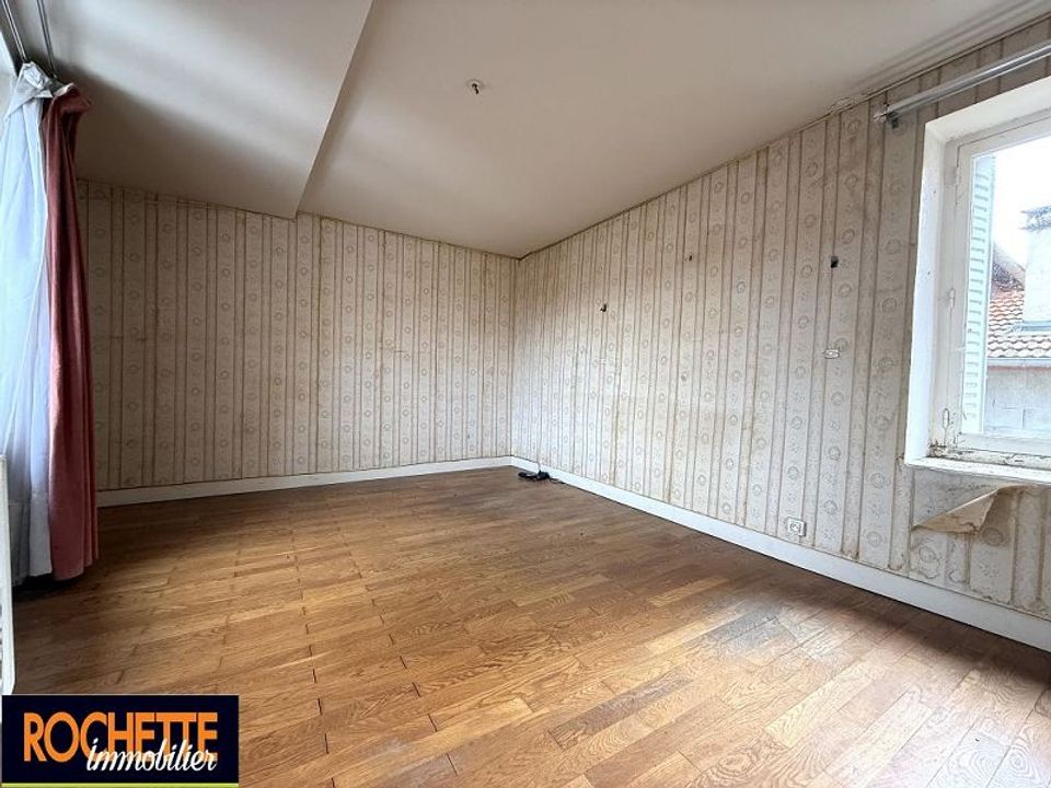 Casa de poble a Sainte-Colombe-sur-Gand, Loire - foto 5