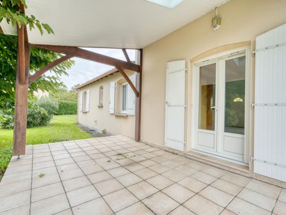 Villa i Saintes, Charente-Maritime - foto 1
