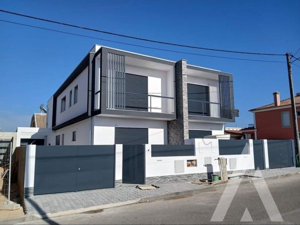 Byhus i Seixal, Setubal - foto 1