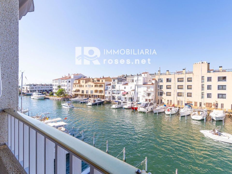 Lejlighed i Empuriabrava, Gerona - foto 4