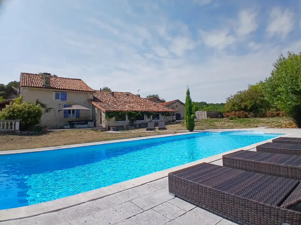 Villa i Tocane-Saint-Apre, Dordogne - foto 1