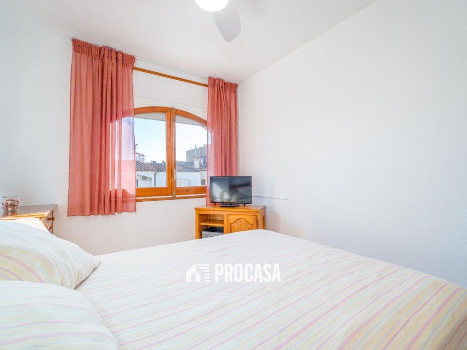 Lejlighed i Empuriabrava, Gerona - foto 2