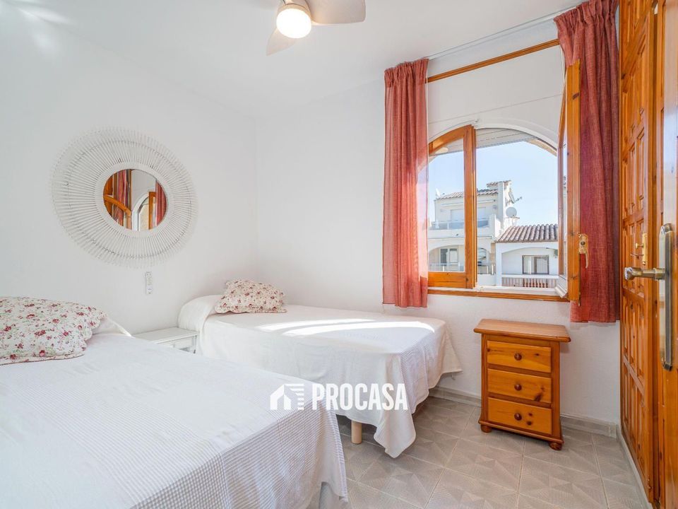 Lejlighed i Empuriabrava, Gerona - foto 4