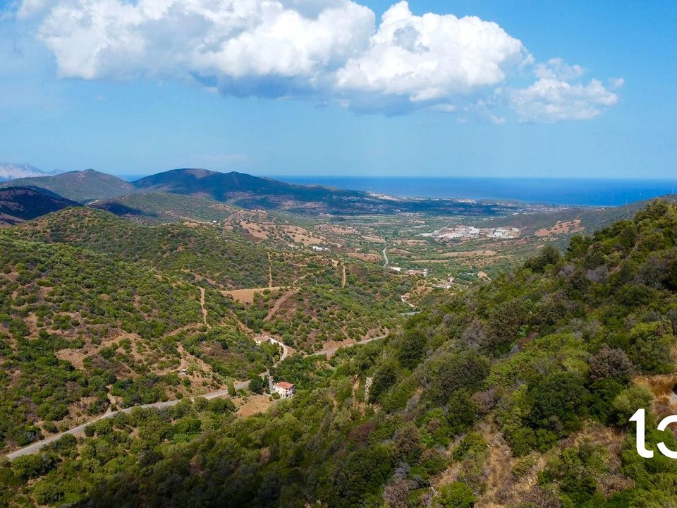 Helårsgrund i Torpe, Nuoro - foto 1