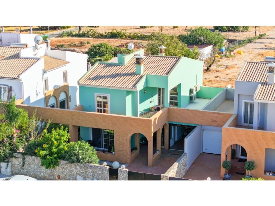 Villa i Almancil, Faro - foto 1