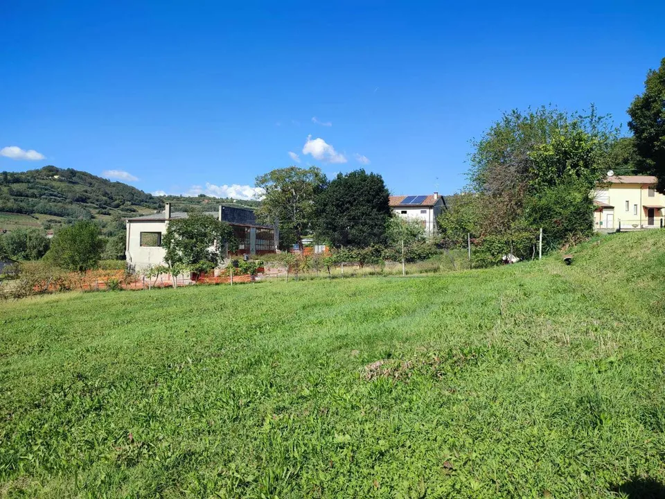 Helårsgrund i Montebello Vicentino, Vicenza - foto 4