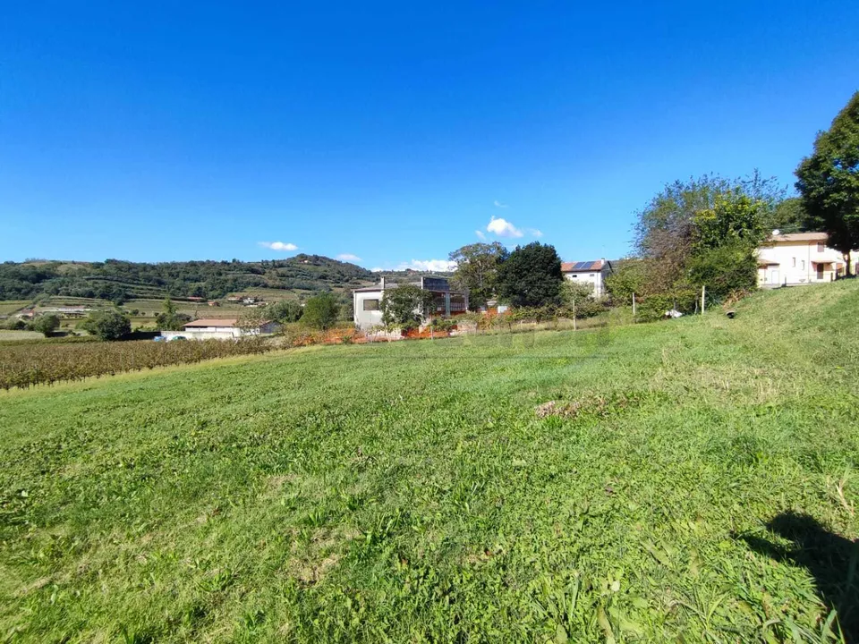 Helårsgrund i Montebello Vicentino, Vicenza - foto 5
