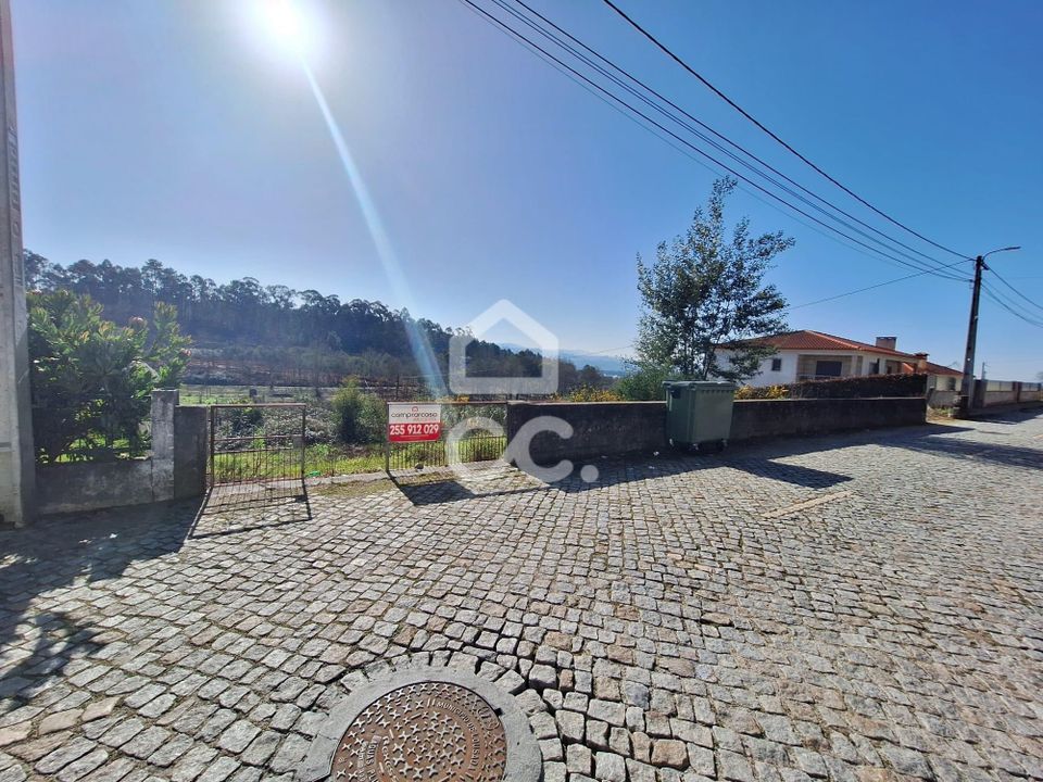Helårsgrund i Lousada, Porto - foto 1