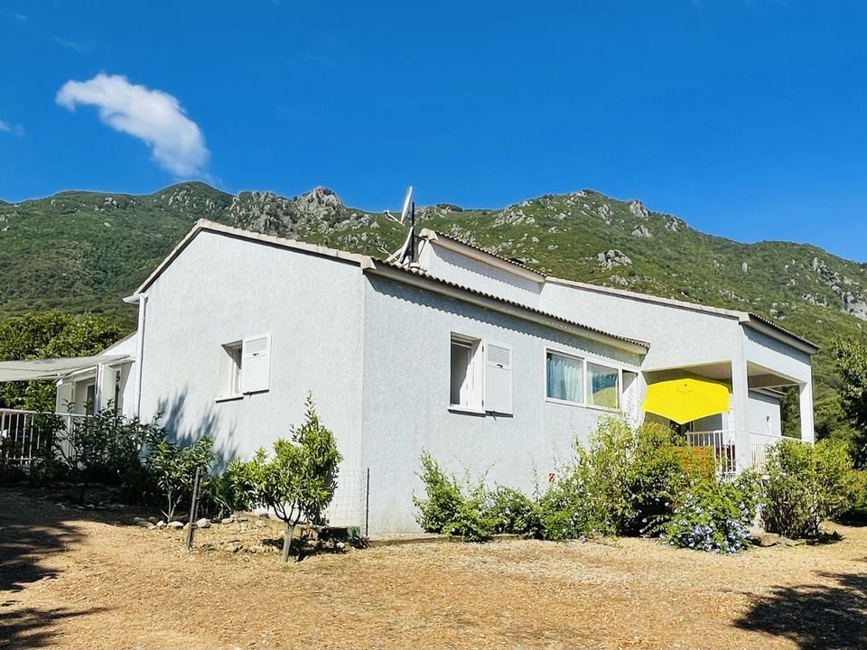 Villa i Santa-Maria-Poggio, Haute-Corse - foto 4