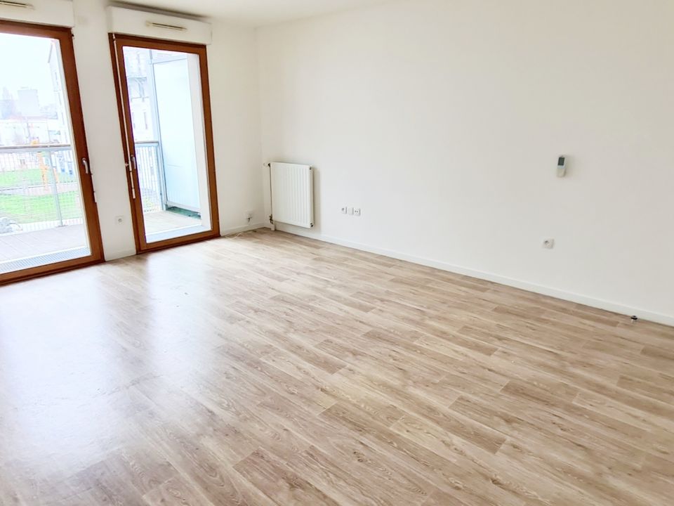 Leilighet i Pierrefitte-sur-Seine, Seine-Saint-Denis - bilde 2